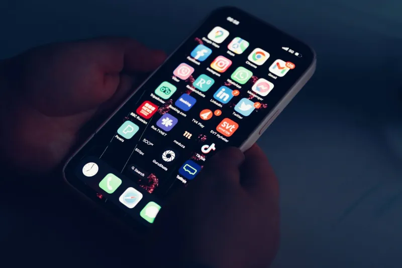 47 Apps, Zero Closure: How Your Friend Group Became a Digital Scavenger Hunt